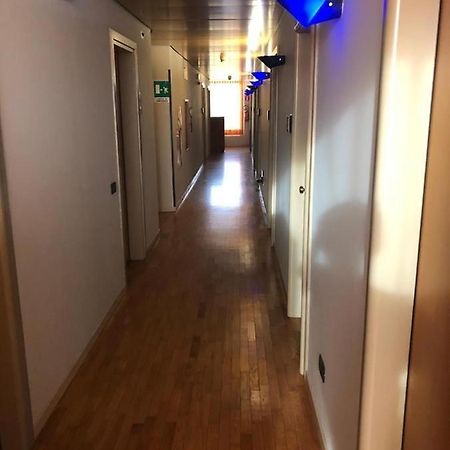 西巴纳酒店 Tribano 外观 照片