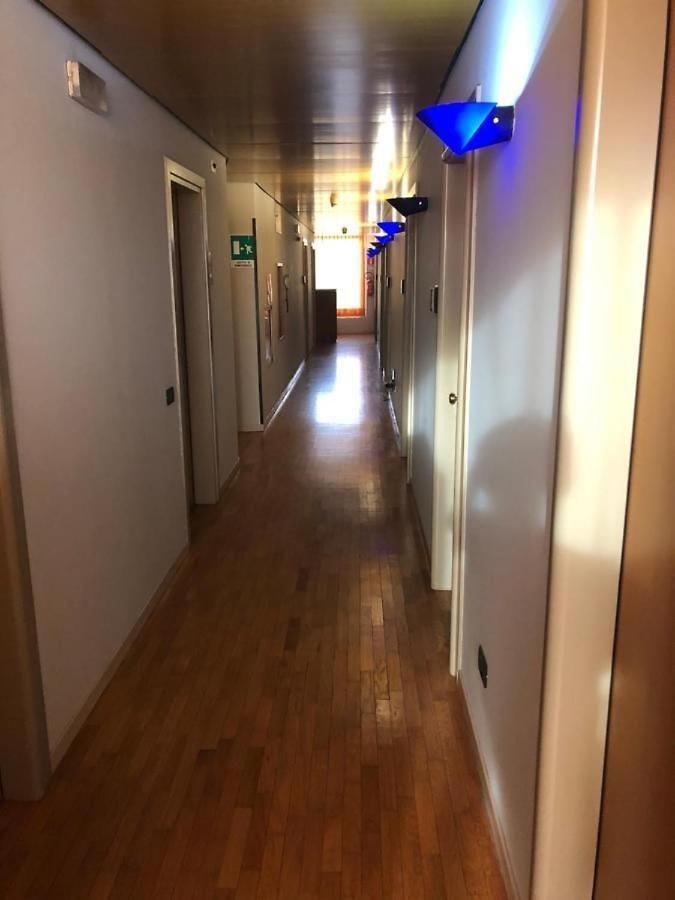 西巴纳酒店 Tribano 外观 照片